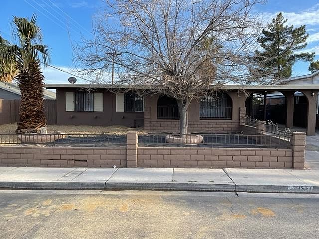 1st image of 4377 Parkdale Ave