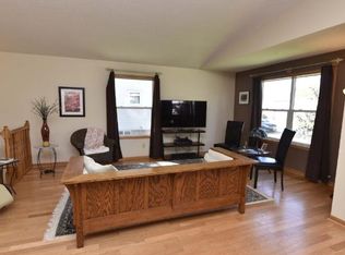219 Beechwood Ave S, Braham, MN 55006