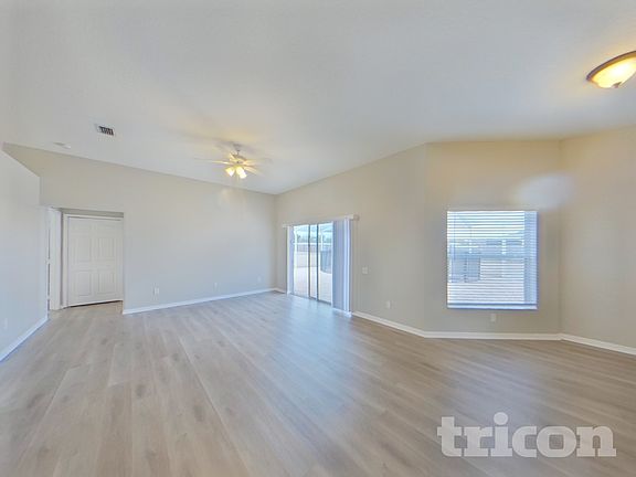 3rd image of 4412 Windmill Pointe Dr