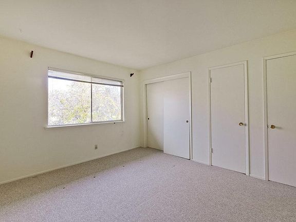 5th image of 314 College Ave APT 5