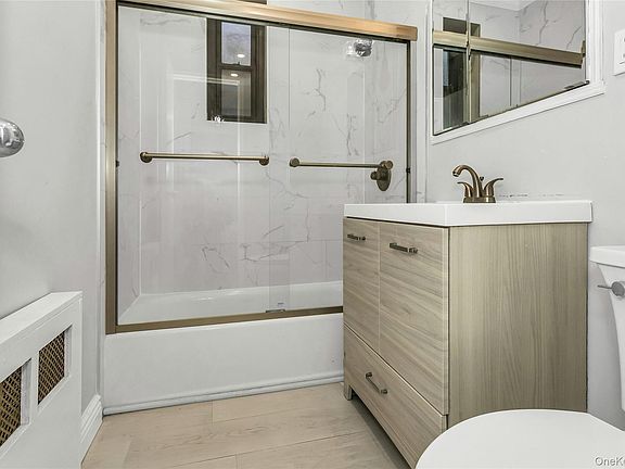 5th image of 15 Hill Park Avenue #1C