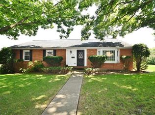 629 Ray Dr, Carnegie, PA 15106