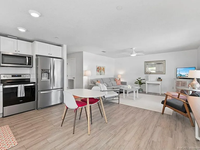 2929 SE Ocean Blvd #F10 — Photo 7