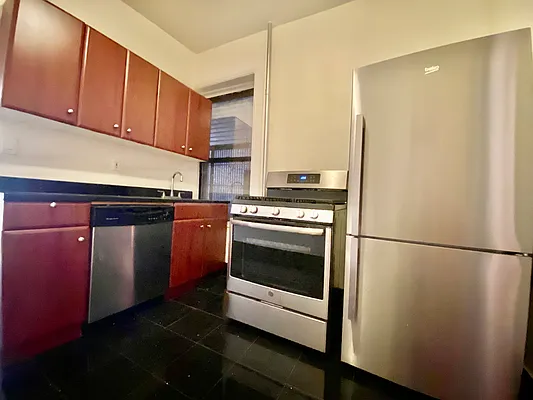 Rented by Corcoran | media 15