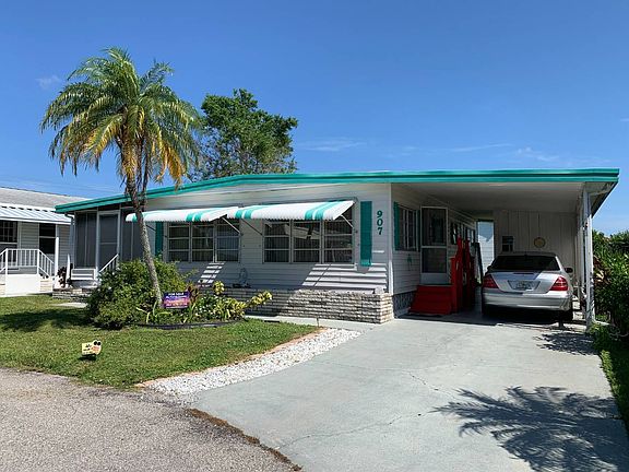 3rd image of 907 Bonaire W
