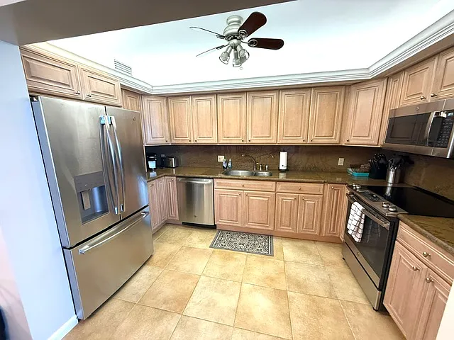 5396 Gulf Blvd #304 — Photo 8