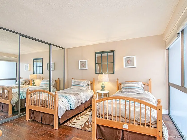 3916 Riviera Dr #403 — Photo 16