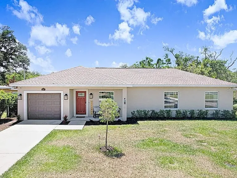 618 Oak Ridge Dr — Photo 1