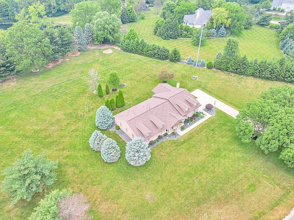 3rd image of 6200 Windbrook Dr