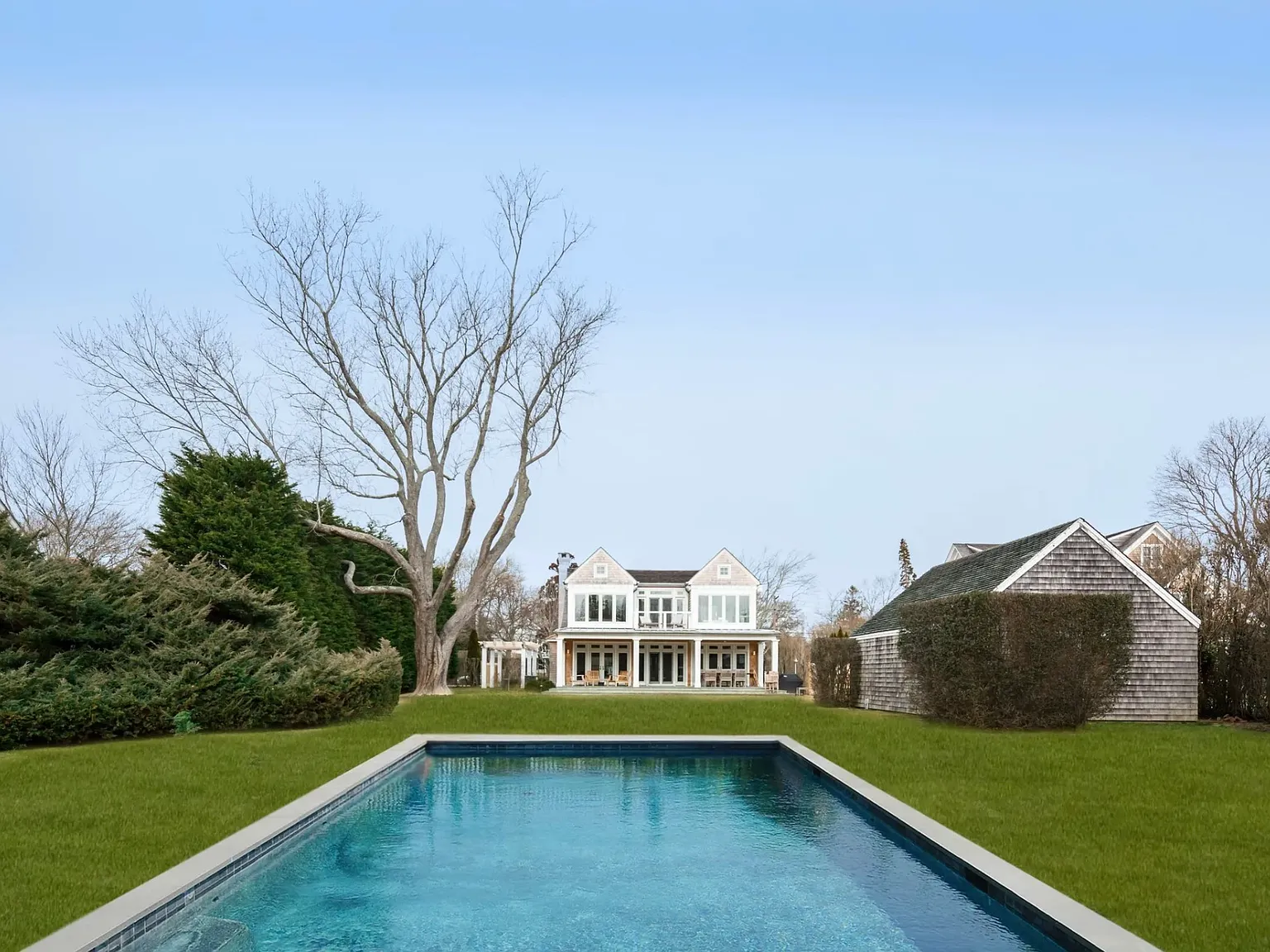 Southampton Village Must see. — Photo 3