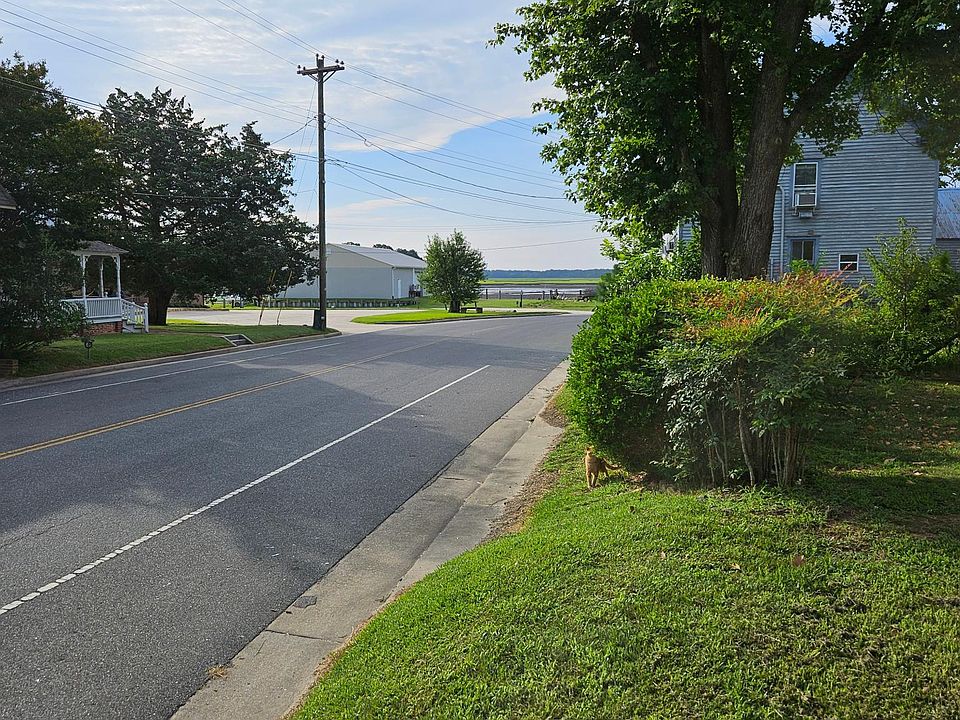 2nd image of 4436 Willis Wharf Rd