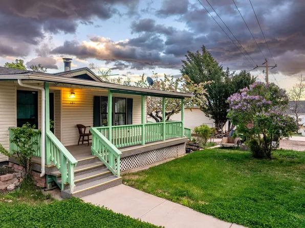 121 S Rachel Ln, New Harmony, UT 84757