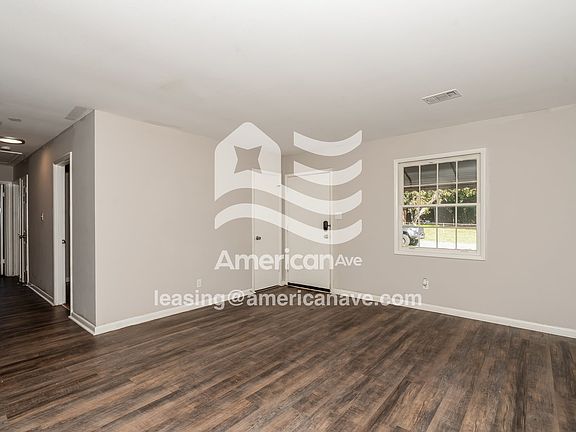 1454740_003_living_room_4.jpg