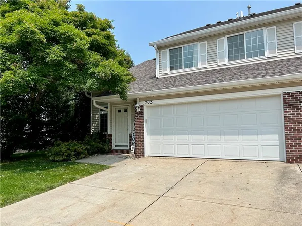 5221 Village Run Ave Unit 703, Des Moines, IA 50317