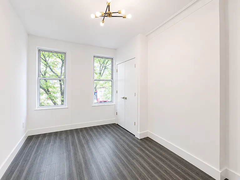 418 Rogers Ave #2 — Photo 8