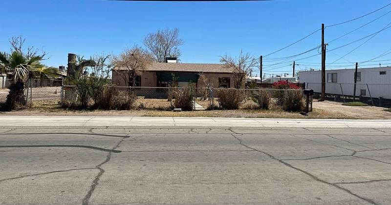 1st image of 1013 N 6th St