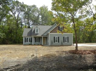 273 Haws Run Rd, Jacksonville, NC 28540