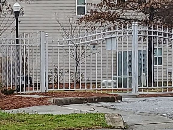 2nd image of 5028 Longview Walk
