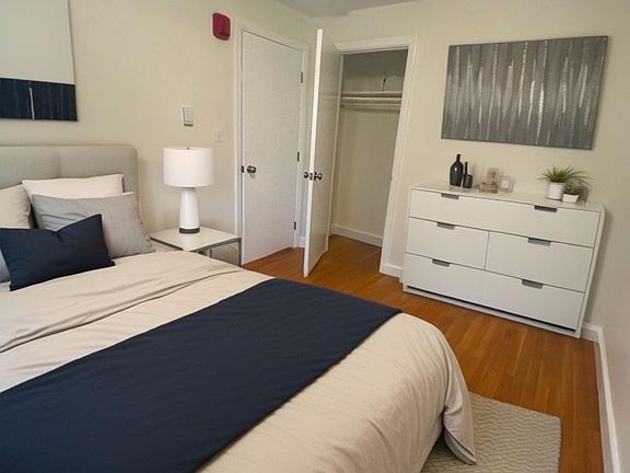 2nd image of 15 Park Ave #6