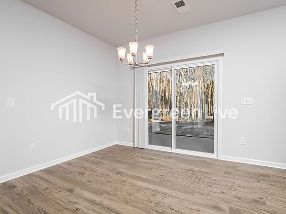 5th image of 453 Hallingsfield Way