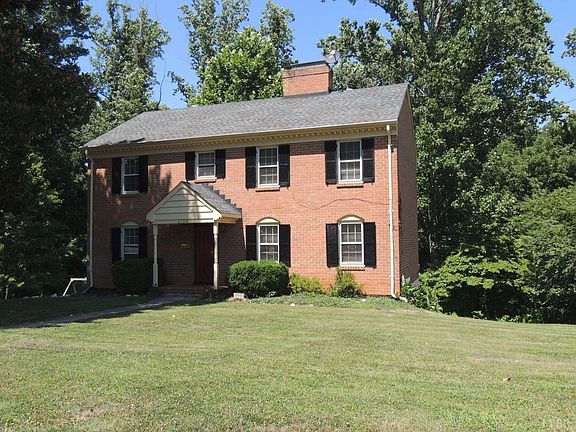2nd image of 3734 Woodside Ave
