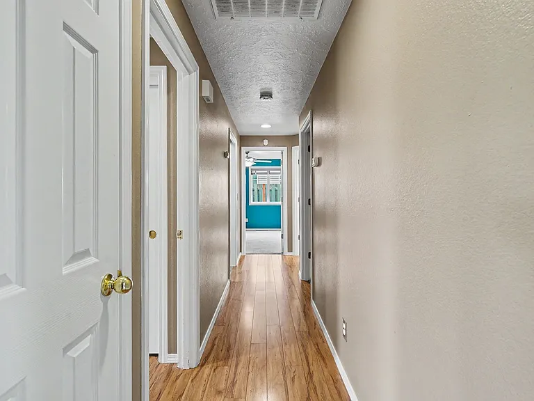 1075 Mildred Ln SE — Photo 25