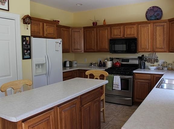5th image of 3460 Poplar Ln