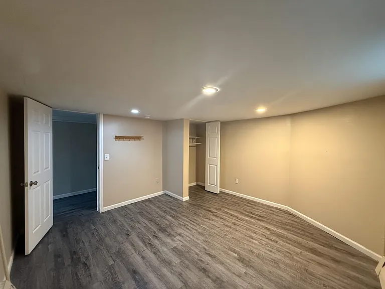 56 Telford Ave — Photo 12