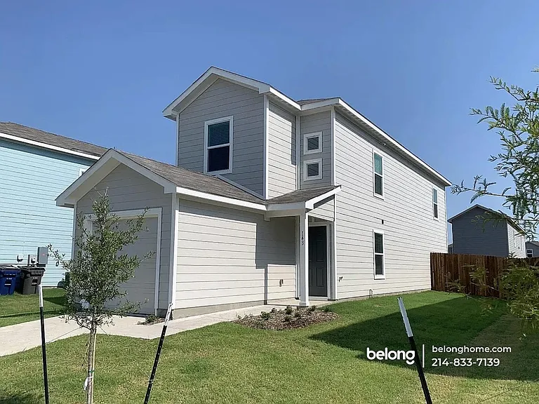 143 Plumcove Dr — Photo 1