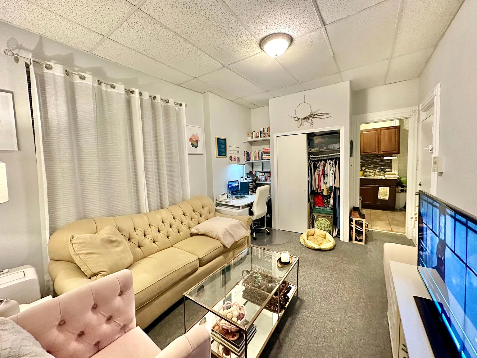 1 bed, 480 sqft, $2,054 — Photo 2