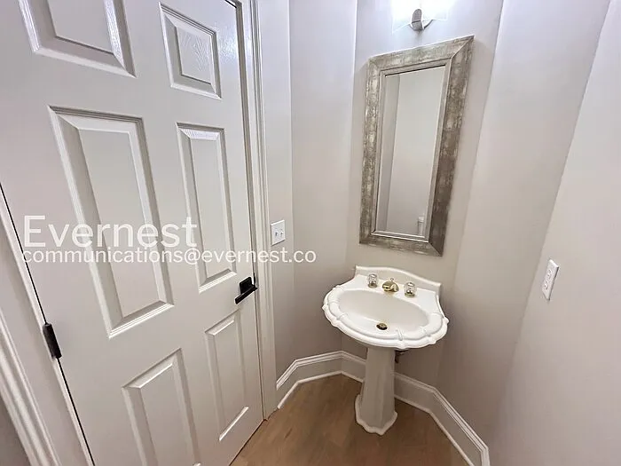 4706 Woodlawn Ct NE — Photo 28