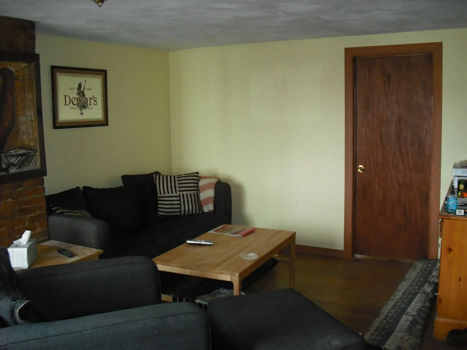 2 bed, 950 sqft, $3,000 — Photo 2