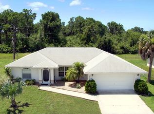 45 Mark Twain Ln, Rotonda West, FL 33947