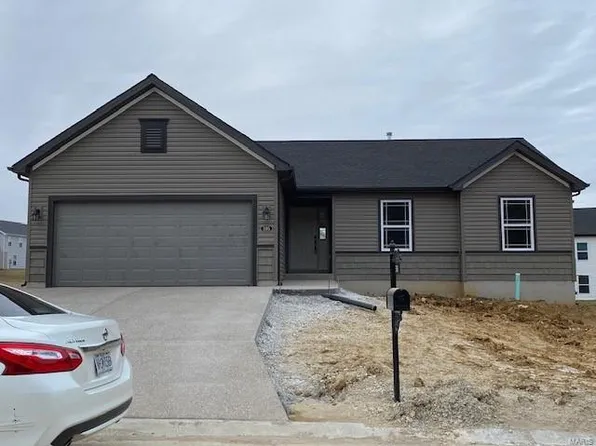 595 Lakewood Dr, Moscow Mills, MO 63362