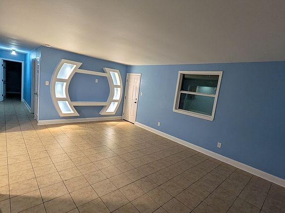 2nd image of 12547 Lorna Ave