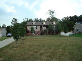 145 Olde Farm Dr, Jonesborough, TN 37659