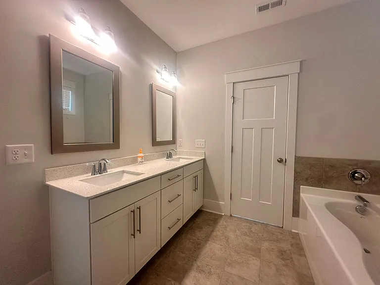 201 Thistleberry Dr — Photo 31