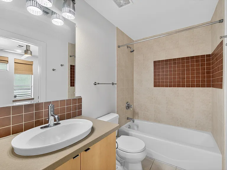 2900 Wyandot St #303 — Photo 36