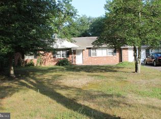 26 Taunton Rd, Medford, NJ 08055