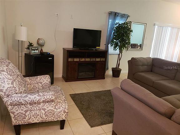 2nd image of 4550 Alberto Cir