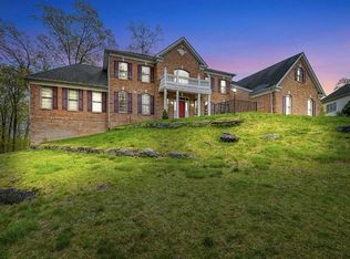 537 Tall Timber Cir, East Stroudsburg, PA 18302