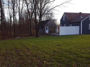 175 Wallace Hill Rd, Townsend, MA 01469