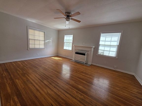 2nd image of 1000-1016 N Croft Ave #1018