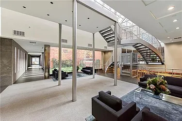 Rented by R New York