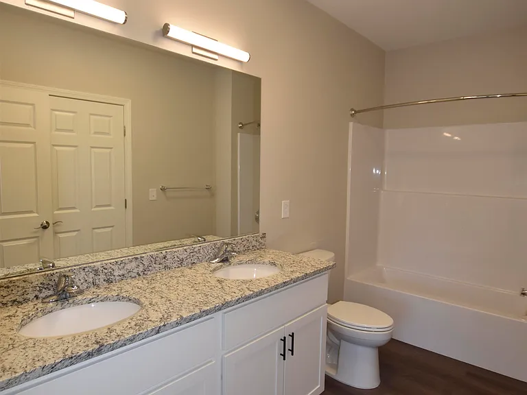 217 Rockingham Rd #304 — Photo 8
