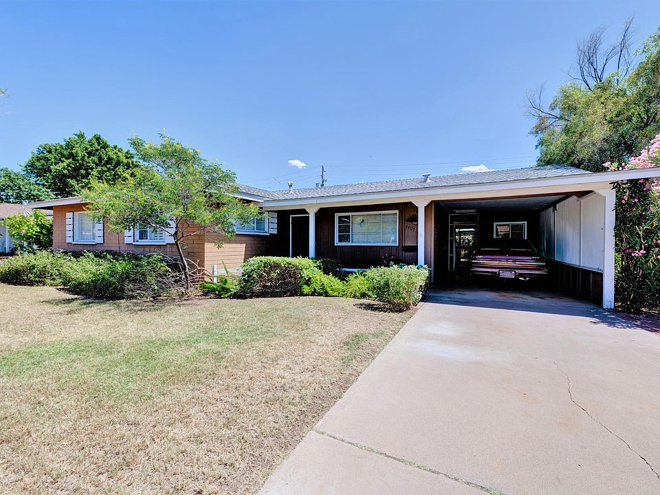 1st image of 4407 E Mitchell Dr