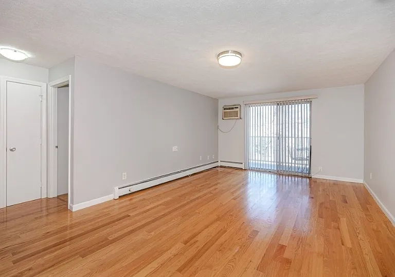 5 Kenmar Dr — Photo 3