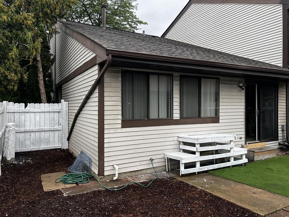 1st image of 5623 Santa Barbara Dr