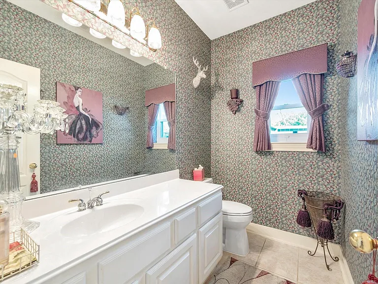 1639 Lakeside Enclave Dr — Photo 22