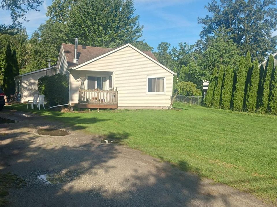 1st image of 229 Pickford Rd